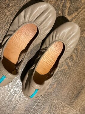 Tieks Taupe Leather Ballet Flats with Turquoise Heel Tab